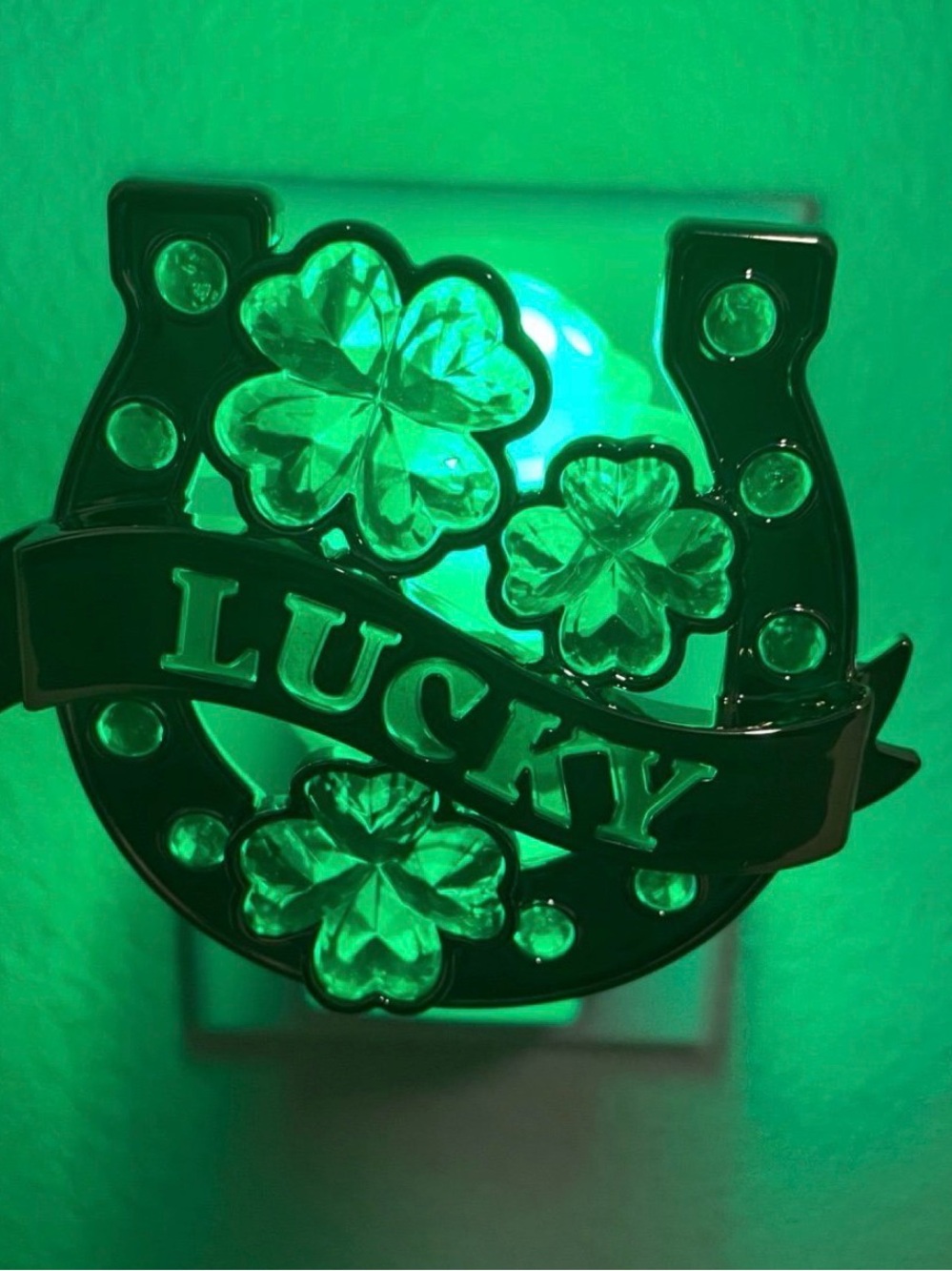 Bath & Body Works Green 'Lucky' Horseshoe Nightlight Plug-In